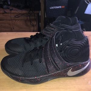 Preowned Nike Kyrie 2 black and red size 9 no box need to sell fast